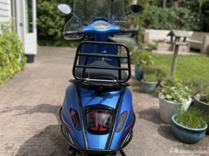 Vespa Sprint S blauw